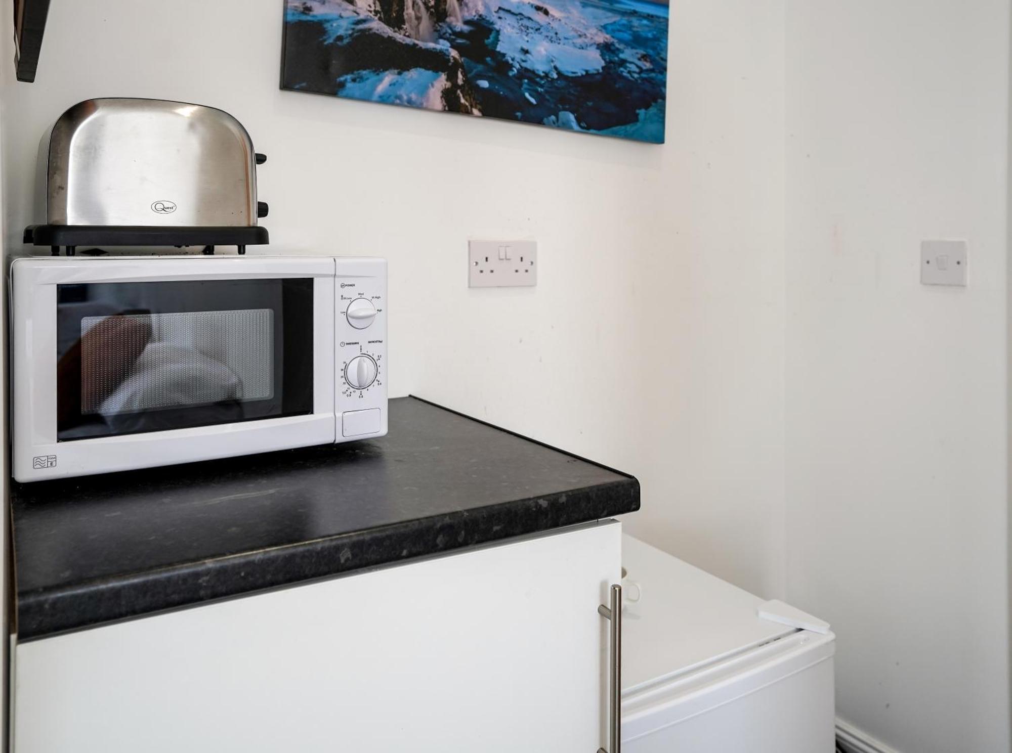 Homesly Guest Rooms, Comfortable En-Suite Guest Rooms With Free Parking And Self Check-In Berwick Upon Tweed المظهر الخارجي الصورة